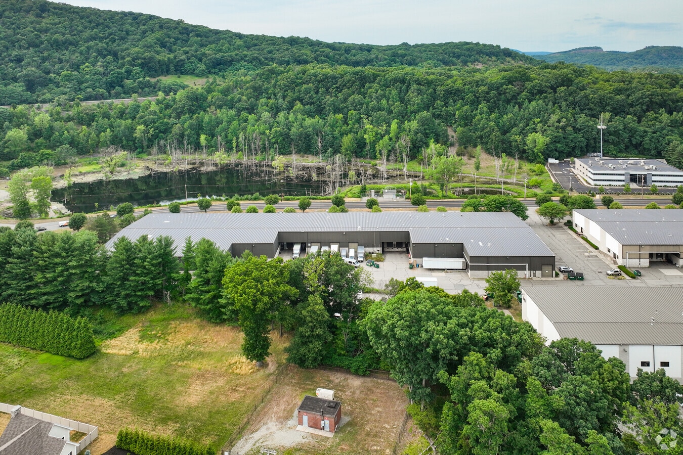 210 West Parkway, Pompton Plains, NJ 07444