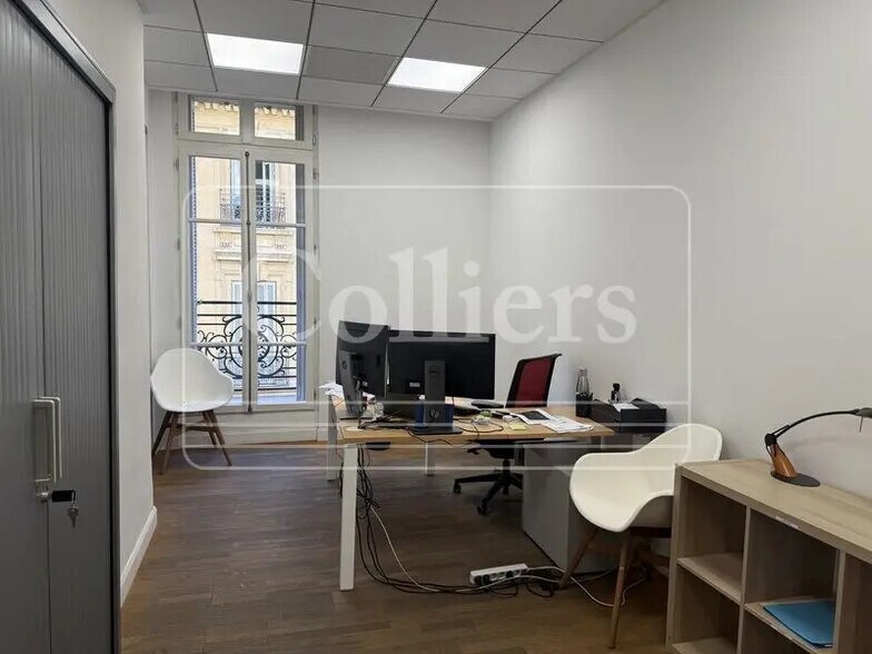 19 Rue De La Republique, Marseille for lease - Interior Photo - Image 2 of 5