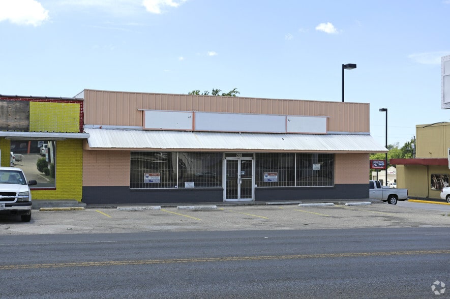 208 W Rancier Ave, Killeen, TX for lease - Building Photo - Image 2 of 8