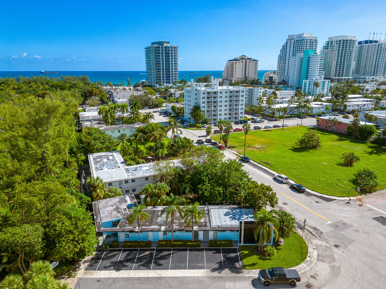 740 Bayshore Dr, Fort Lauderdale, FL for sale - Building Photo - Image 1 of 10