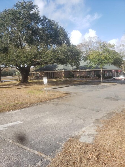 2600 Savannah Hwy, Charleston, SC for sale - Building Photo - Image 1 of 1