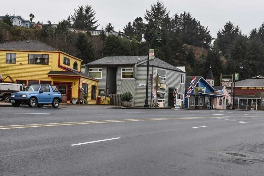 185 SW Us-101 Hwy, Waldport, OR for sale - Building Photo - Image 1 of 1