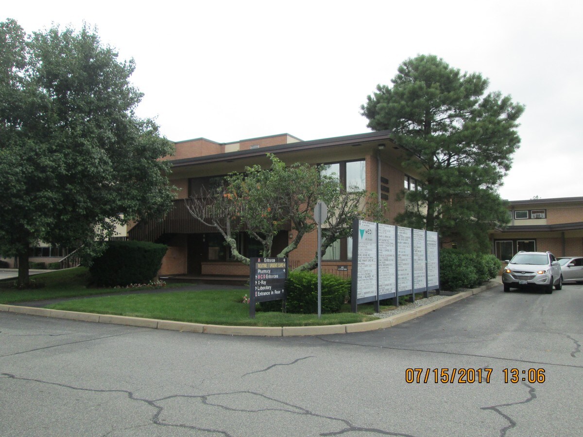 1524 Atwood Ave, Johnston, RI 02919 Atwood Medical Center