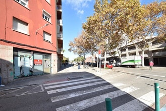 Retail in Vilanova i la Geltrú, Barcelona for lease Interior Photo- Image 2 of 23