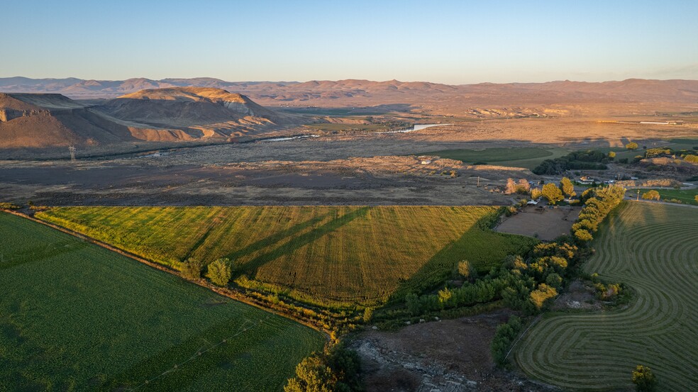 4473 S Lizard Ln, Melba, ID for sale - Primary Photo - Image 1 of 12