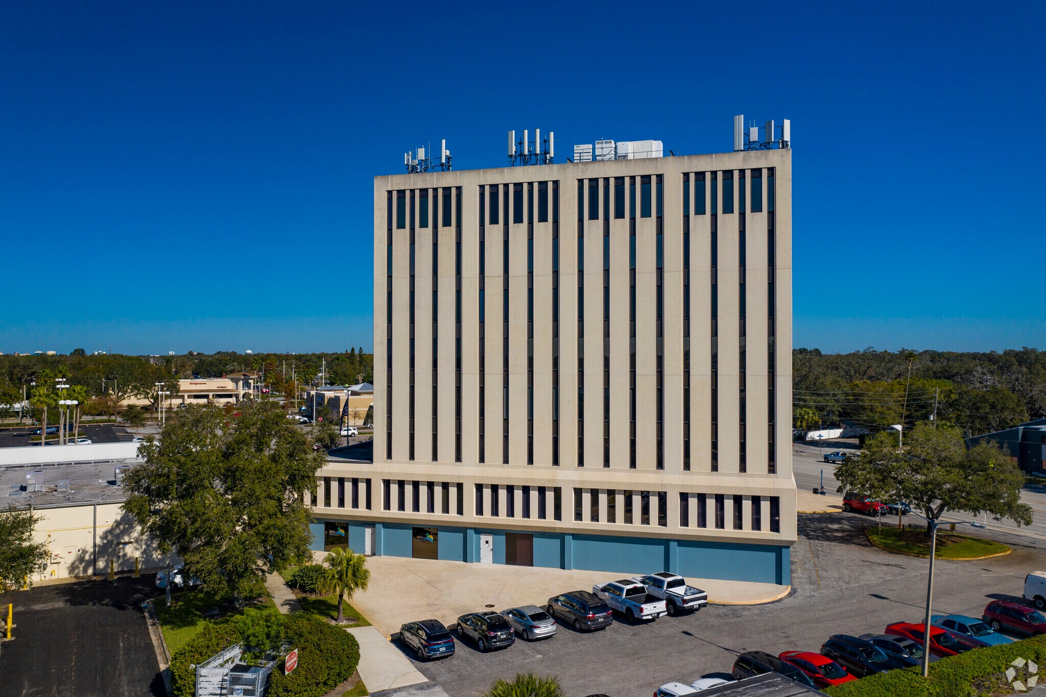 801 W Bay Dr, Largo, FL 33770 801 West Bay Center