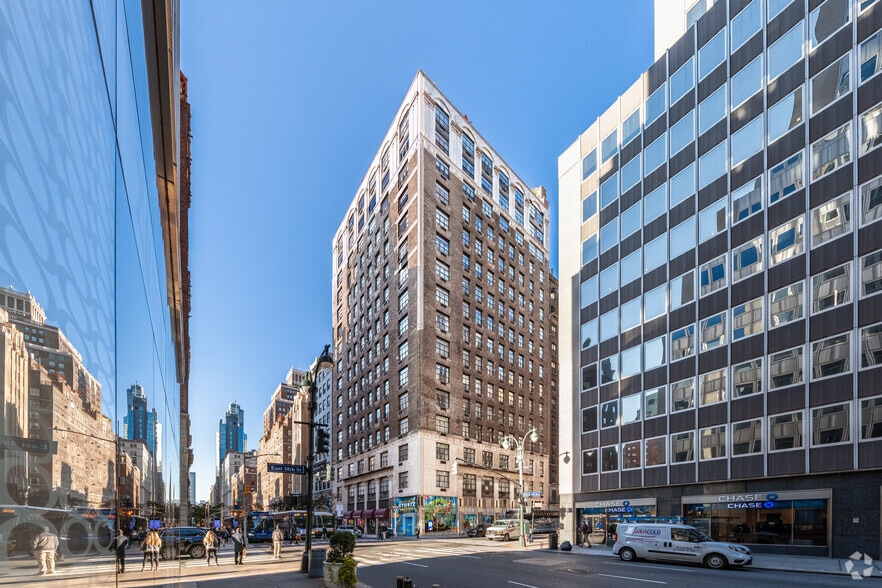 242-246 Madison Ave, New York, NY 10016 - Murray Hill Plaza