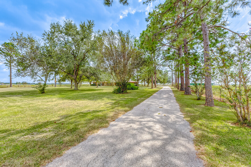 11503 Highway 36, Orchard, TX for sale - Primary Photo - Image 3 of 8