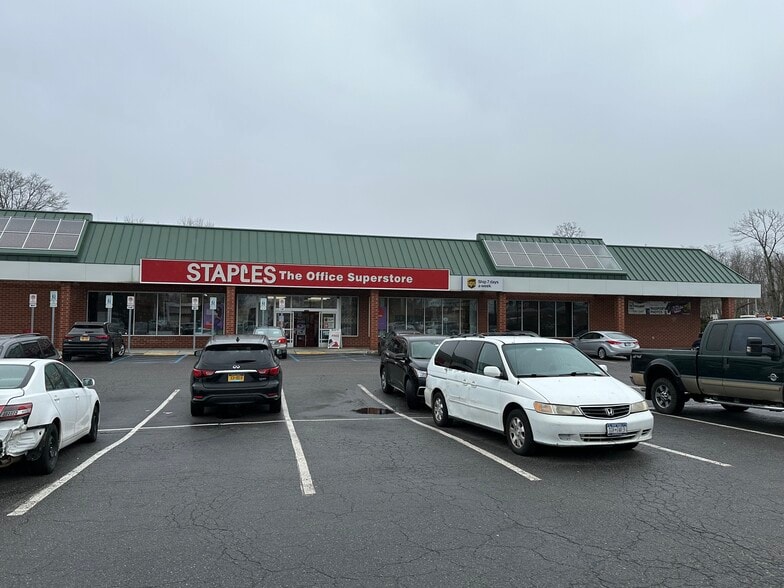 49-55 W Jericho Tpke, Huntington Station, NY for sale - Building Photo - Image 1 of 1