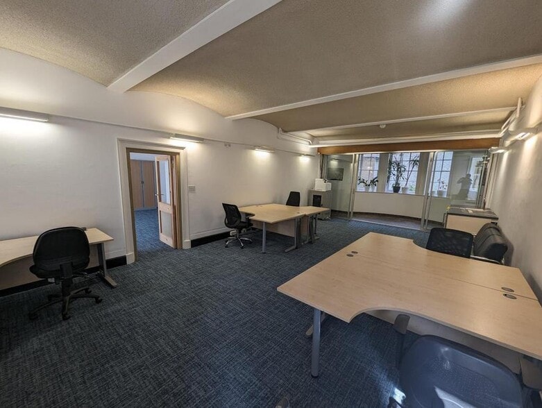 Shere Rd, Gomshall for lease - Building Photo - Image 3 of 4