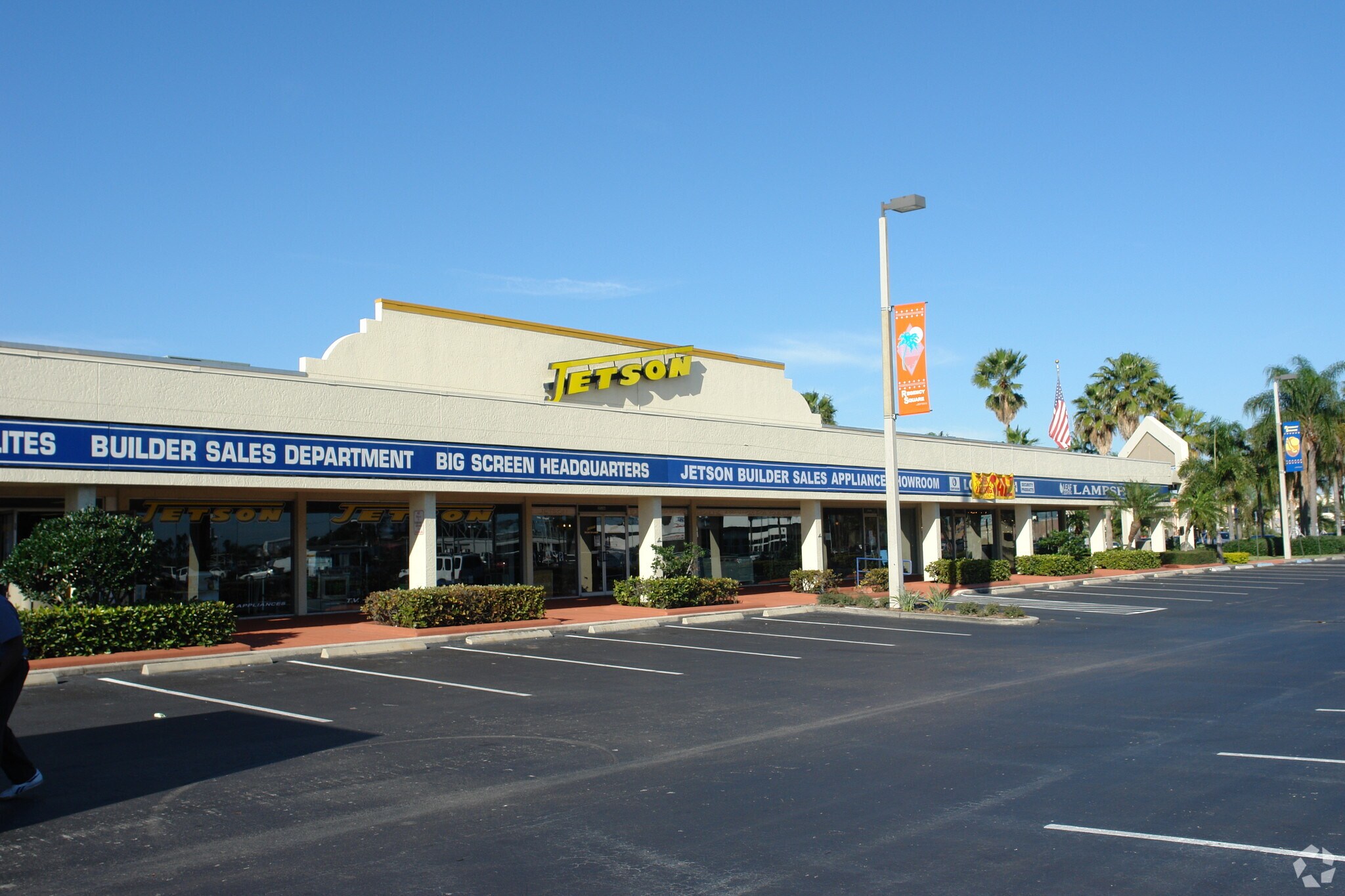 24102508 SE Federal Hwy, Stuart, FL 34994 Regency Square