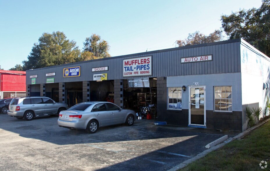 611 W Robertson St, Brandon, FL for sale - Primary Photo - Image 1 of 1