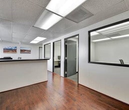 8949 Complex Dr, San Diego, CA for lease Interior Photo- Image 2 of 9