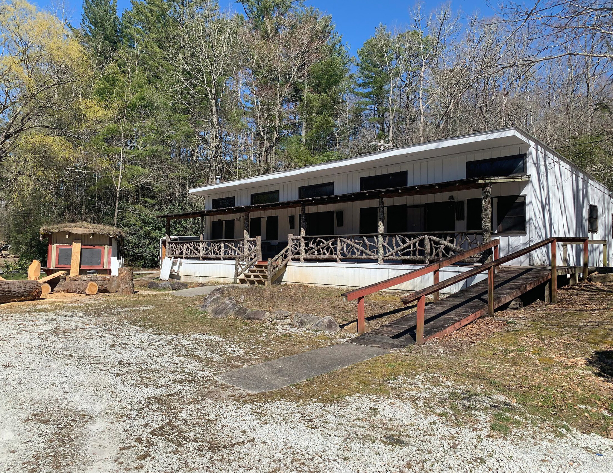 16775 Rosman Hwy, Lake Toxaway, NC for lease Building Photo- Image 1 of 8