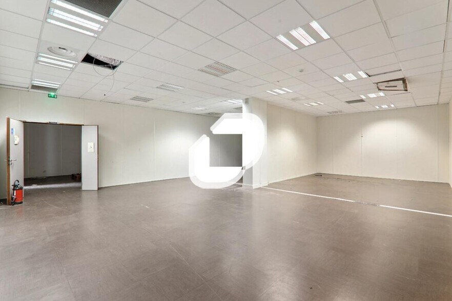 Office in Créteil for sale - Interior Photo - Image 3 of 6