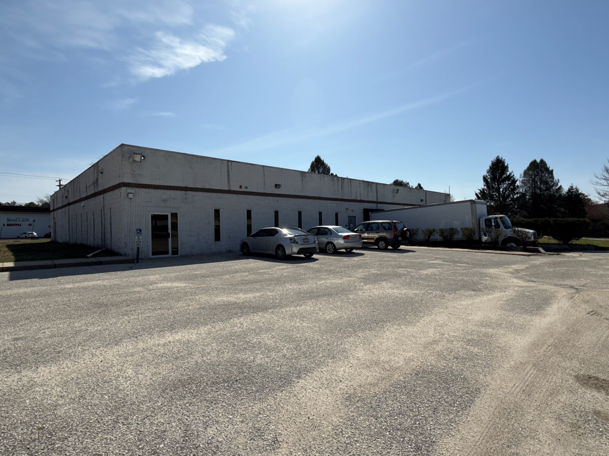 1002 Industrial Dr, West Berlin, NJ for lease Building Photo- Image 1 of 7