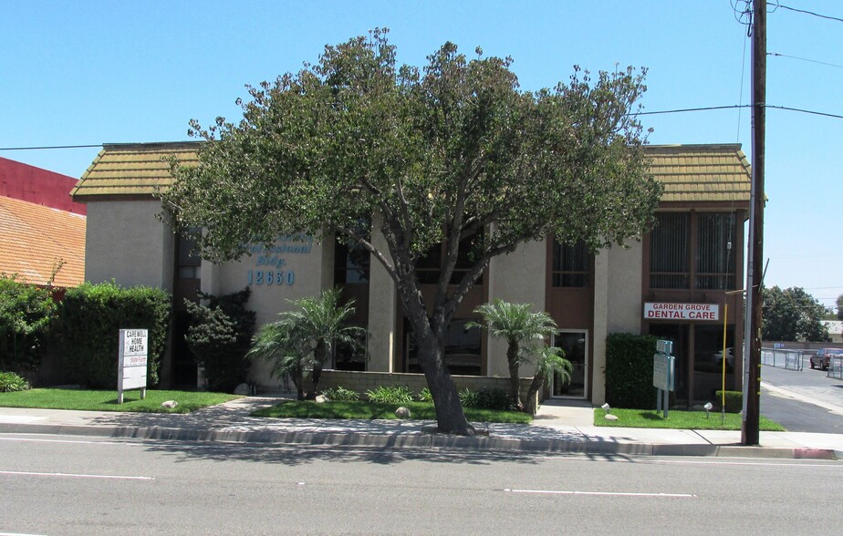 12630 Brookhurst St, Garden Grove, CA for lease - Building Photo - Image 1 of 4