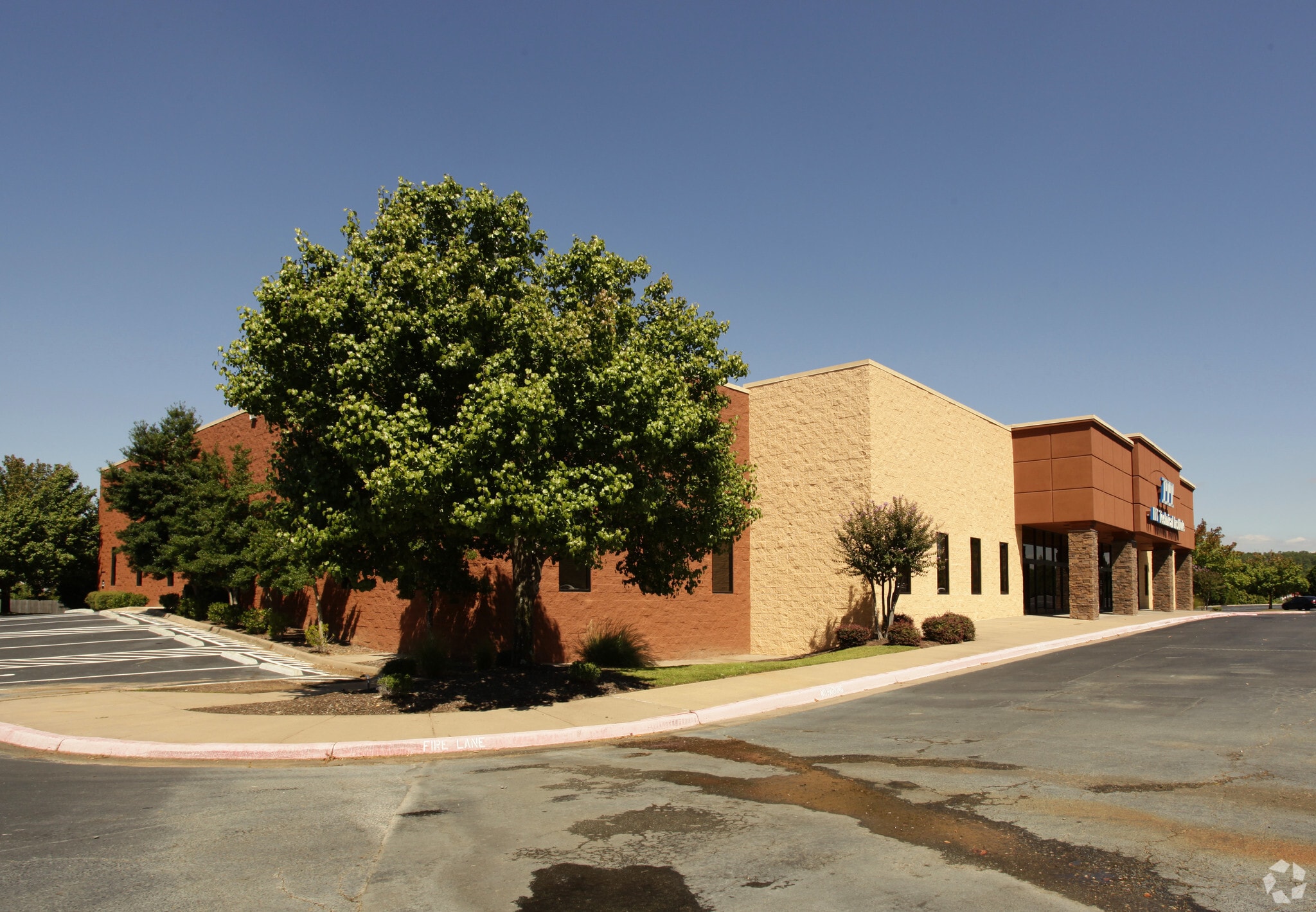 12200 Westhaven Dr, Little Rock, AR for lease Primary Photo- Image 1 of 4