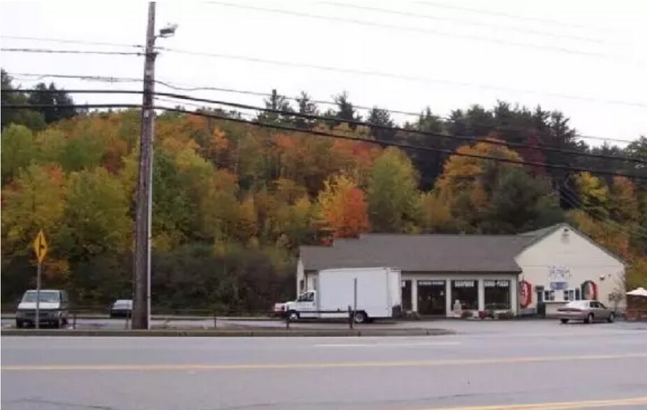 1457 Lake Shore Rd, Gilford, NH for sale - Building Photo - Image 2 of 6