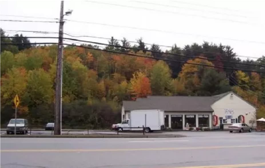 Lake Shore Rd portfolio of 2 properties for sale on LoopNet.com - Building Photo - Image 2 of 7