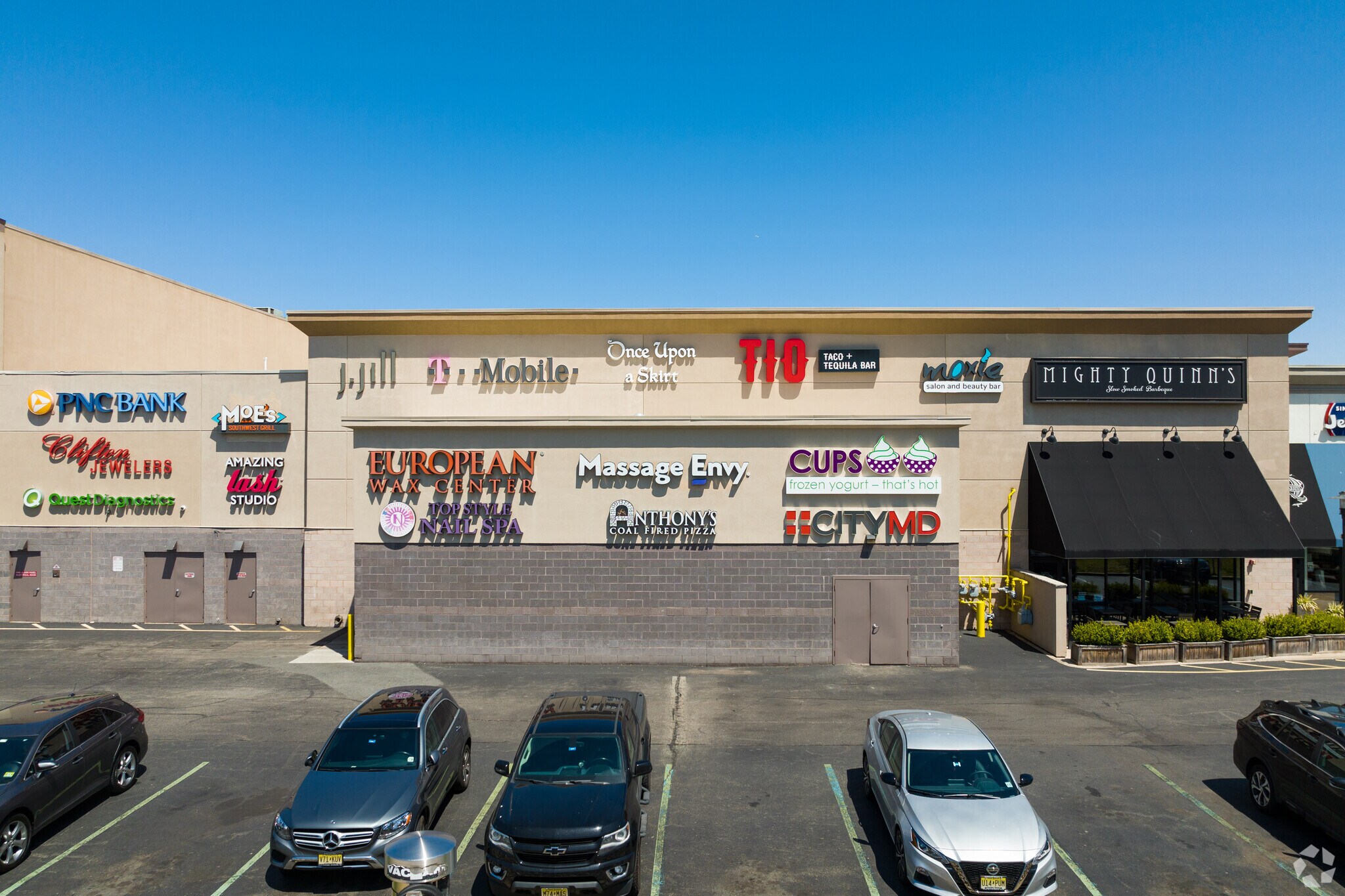 Route 3, Clifton, NJ 07012 The Promenade Shops at Clifton