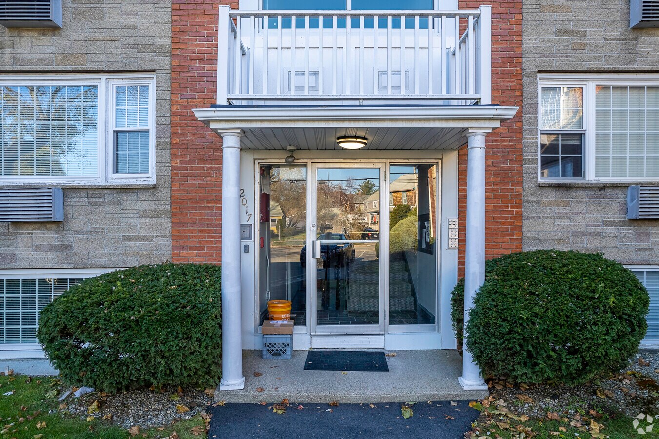 20152045 Broad St, Cranston, RI 02905