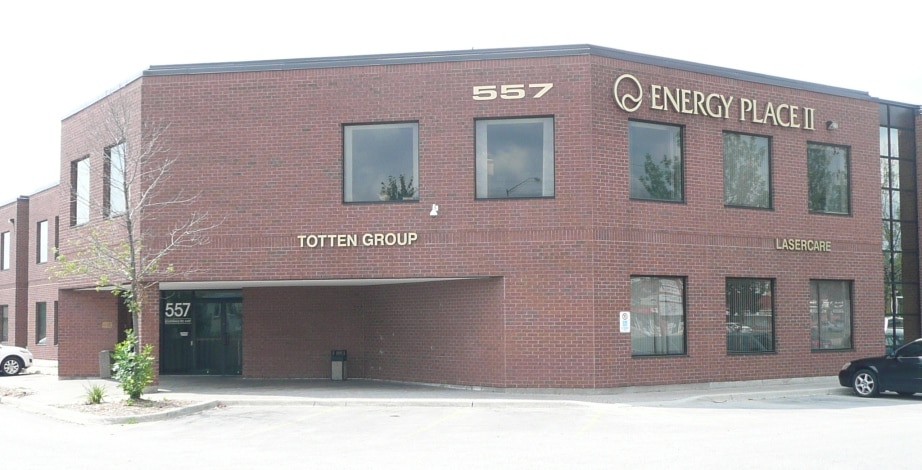 557 Southdale Rd E, London, ON for lease - Building Photo - Image 2 of 3