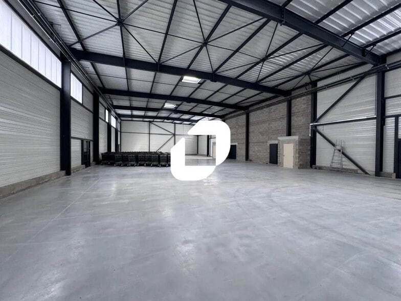 Flex in Geispolsheim for lease - Building Photo - Image 2 of 9