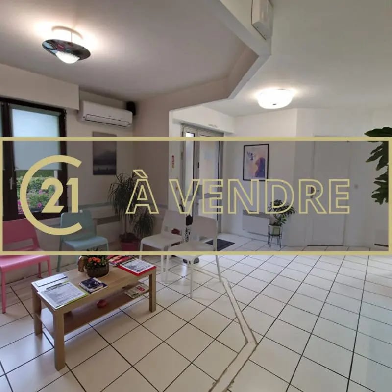 Office in Cagny for sale Lobby- Image 1 of 2