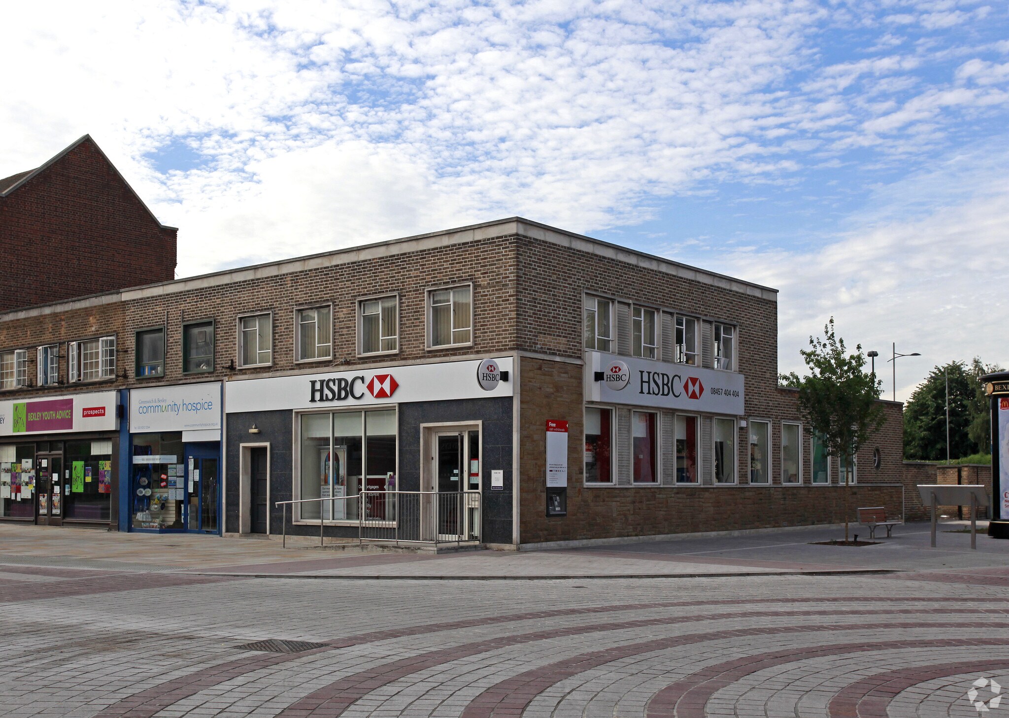 237 Broadway, Bexleyheath for sale Primary Photo- Image 1 of 1