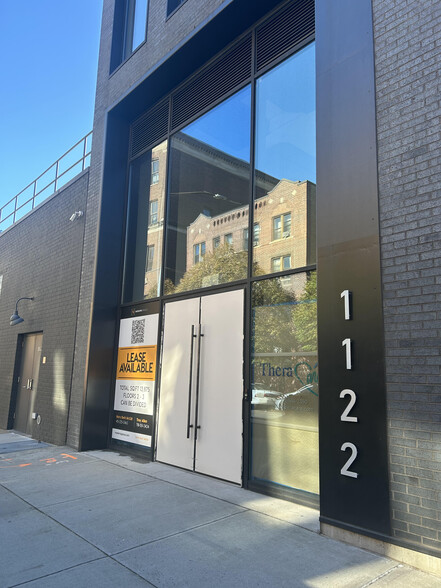 11-22 46th Rd, Long Island City, NY for lease - Building Photo - Image 2 of 10