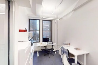 575 8th Ave, New York, NY for lease Building Photo- Image 2 of 6