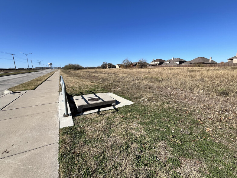 East Bailey Boswell Rd, Saginaw, TX for lease - Construction Photo - Image 2 of 6