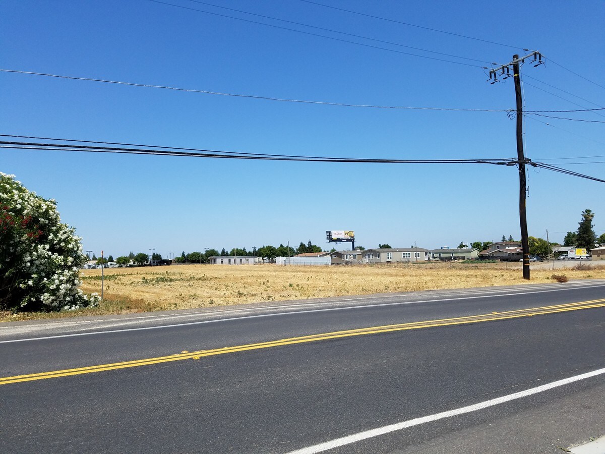 183 S Austin Rd, Manteca, CA 95336