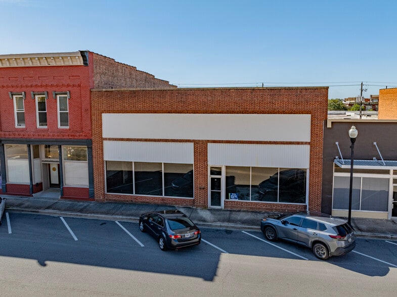 238 2nd St E, Tifton, GA for lease - Primary Photo - Image 1 of 6