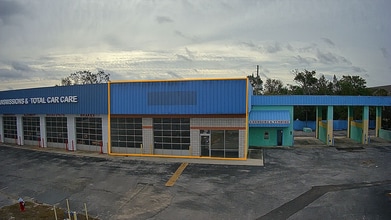7006-7010 Ridge Rd, Port Richey, FL for lease Building Photo- Image 1 of 4