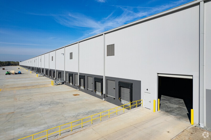 2008 Interstate Centre Blvd, Ellabell, GA for lease - Building Photo - Image 2 of 3
