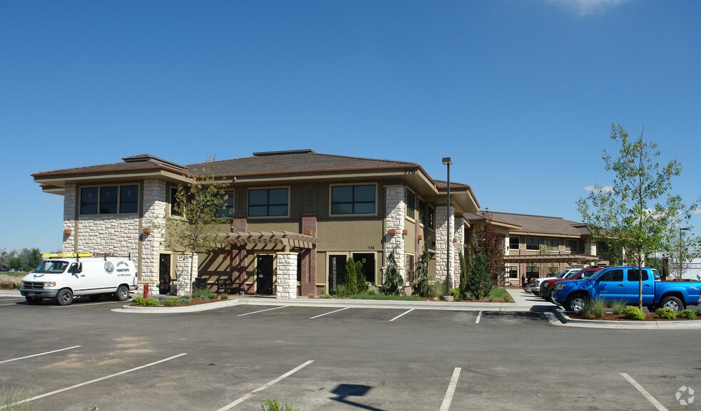 776 E Riverside Dr, Eagle, ID for lease - Building Photo - Image 3 of 10