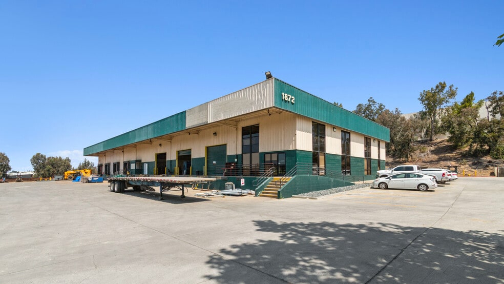 1872 Nirvana Ave, Chula Vista, CA for lease - Building Photo - Image 1 of 6
