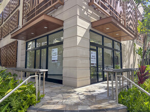 227 Lewers St, Honolulu, HI for lease Building Photo- Image 1 of 5