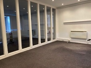 Kemble Airfield, Kemble for lease Interior Photo- Image 2 of 5