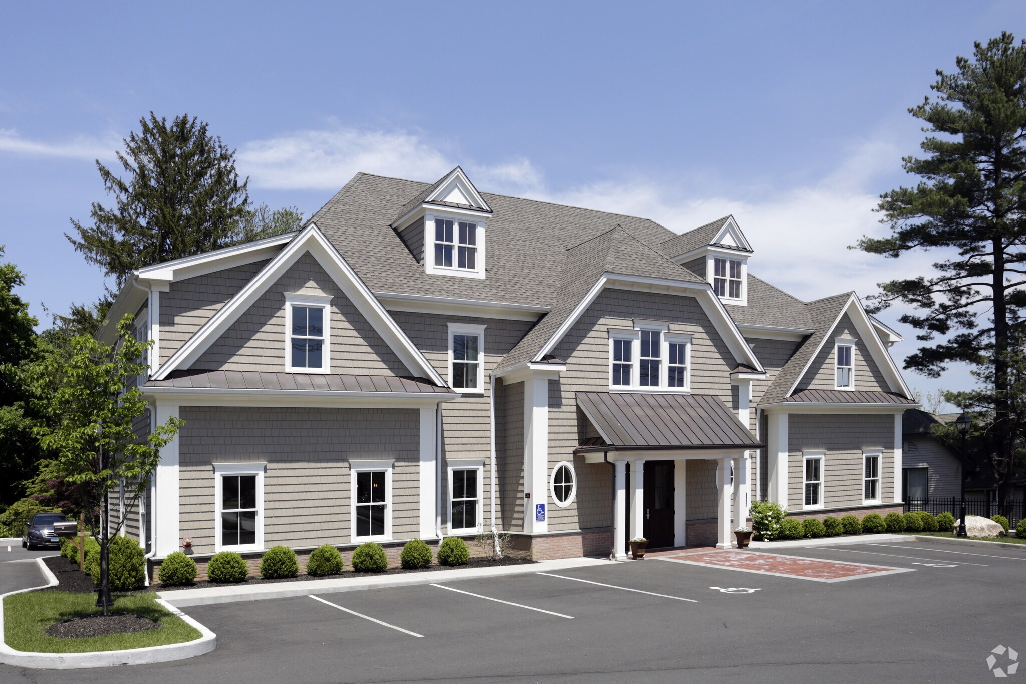 65 Danbury Rd, Ridgefield, CT for sale Primary Photo- Image 1 of 1