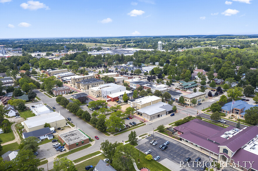 34 E Main St, Fremont, MI for sale - Primary Photo - Image 1 of 1