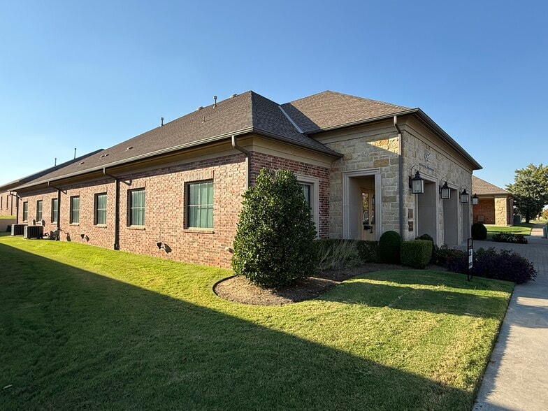 5716 NW 135th St, Oklahoma City, OK for sale - Building Photo - Image 3 of 14