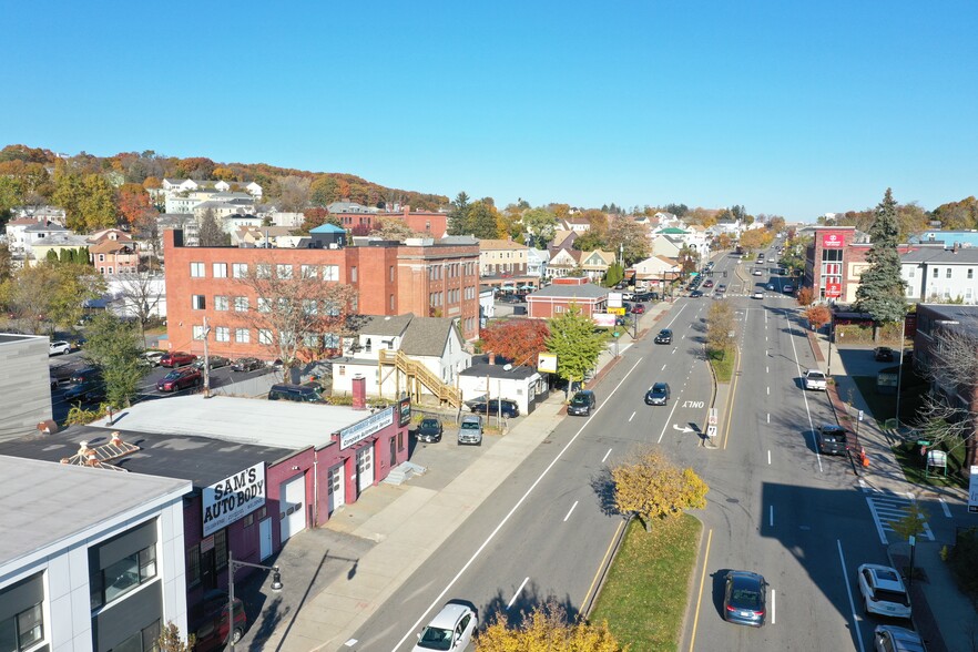 318-322 Shrewsbury St, Worcester, MA for sale - Building Photo - Image 3 of 3