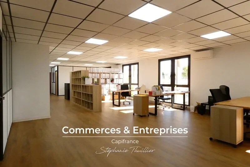 Office in Aix-en-Provence for lease - Building Photo - Image 1 of 12