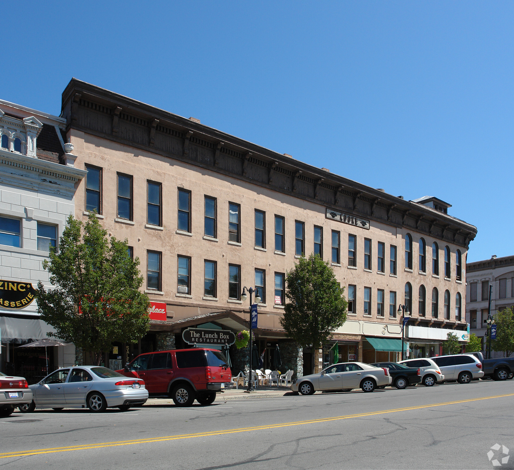 150-162 Columbus Ave, Sandusky, OH for sale Primary Photo- Image 1 of 1