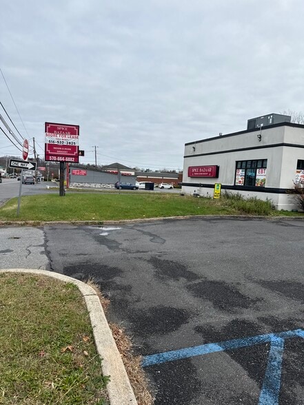 1125 N 9th St, Stroudsburg, PA for lease - Building Photo - Image 2 of 7