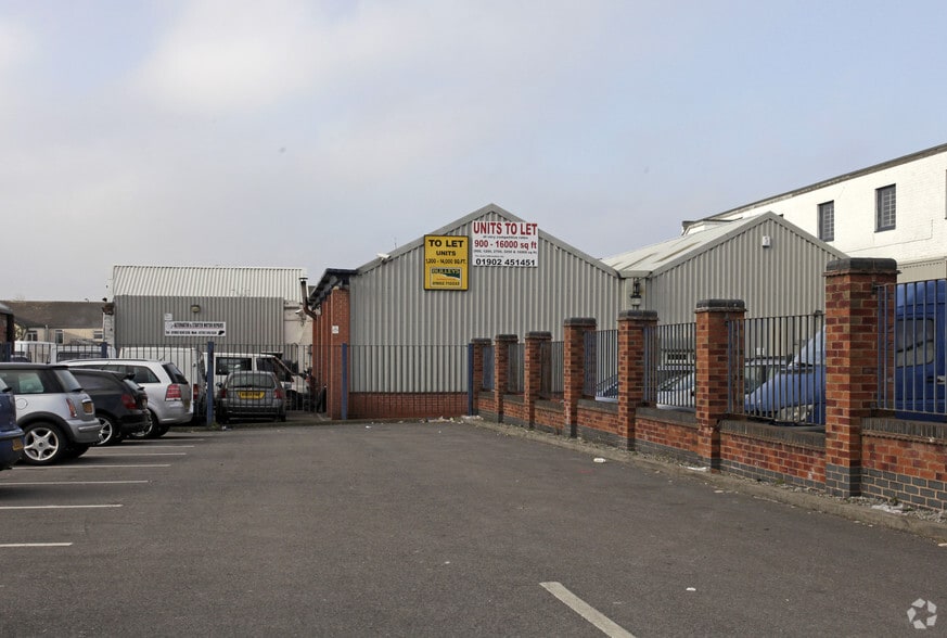 Cousins St, Wolverhampton for lease - Primary Photo - Image 1 of 4