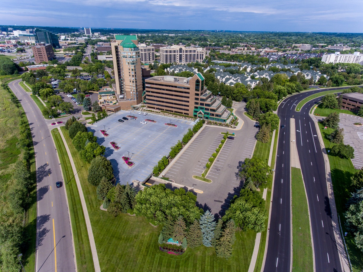 3300 Edinborough Way, Edina, MN, 55435 Office Space For Lease